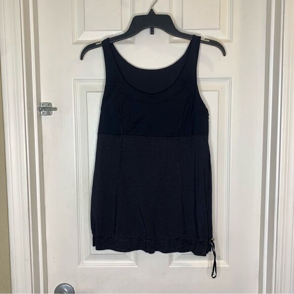 Lululemon Run Ta Ta Topper Tank Top Black Luxtreme Drawstring Waist Size 8 - Picture 4 of 8